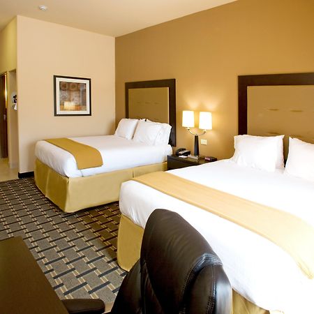 Holiday Inn Express And Suites Beeville By Ihg Pokój zdjęcie